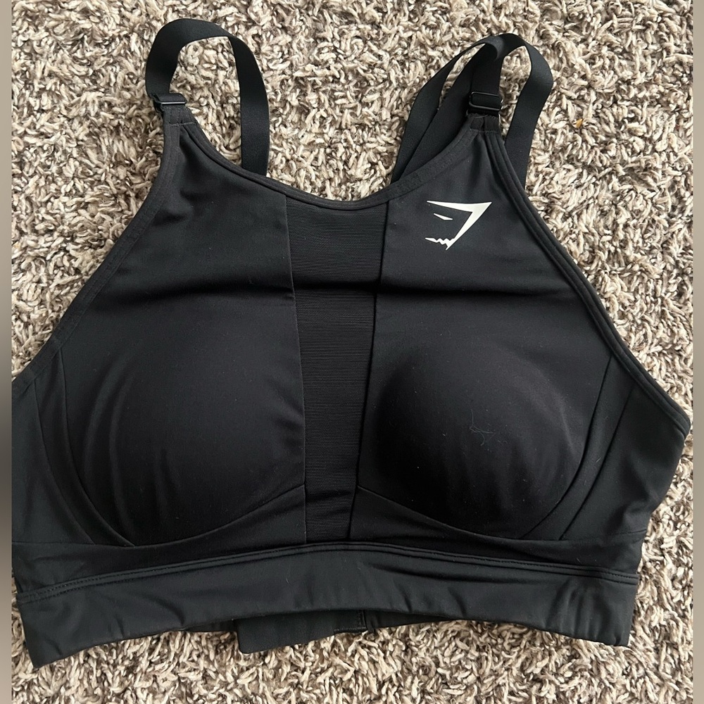 S | Gymshark Mesh Neckline Training Sports Bra - Black